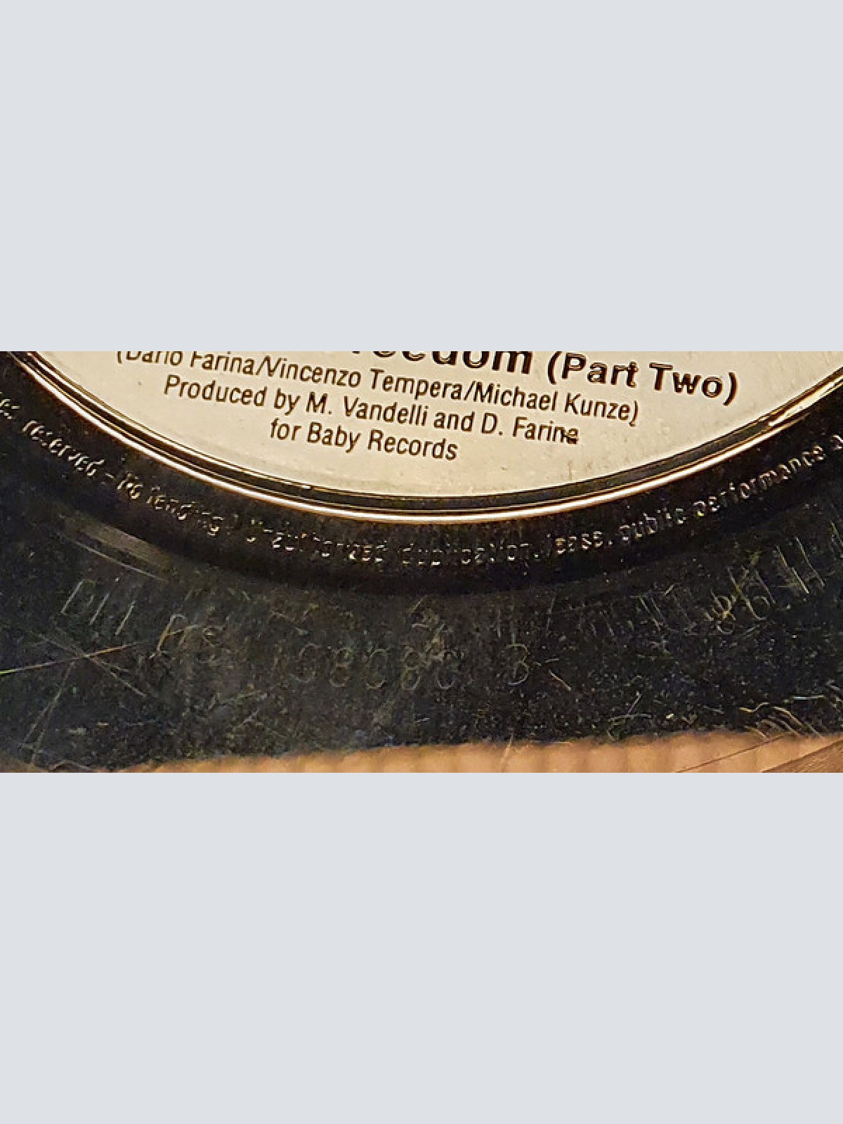 Vinyl / Fahrenheit 104 - Highway To Freedom