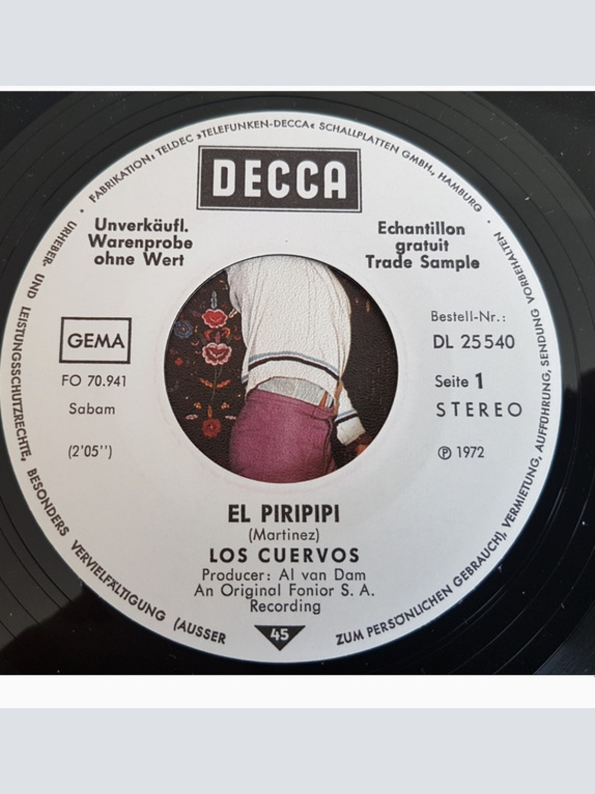 Vinyl / Los Cuervos - El Piripipi / Escuchame