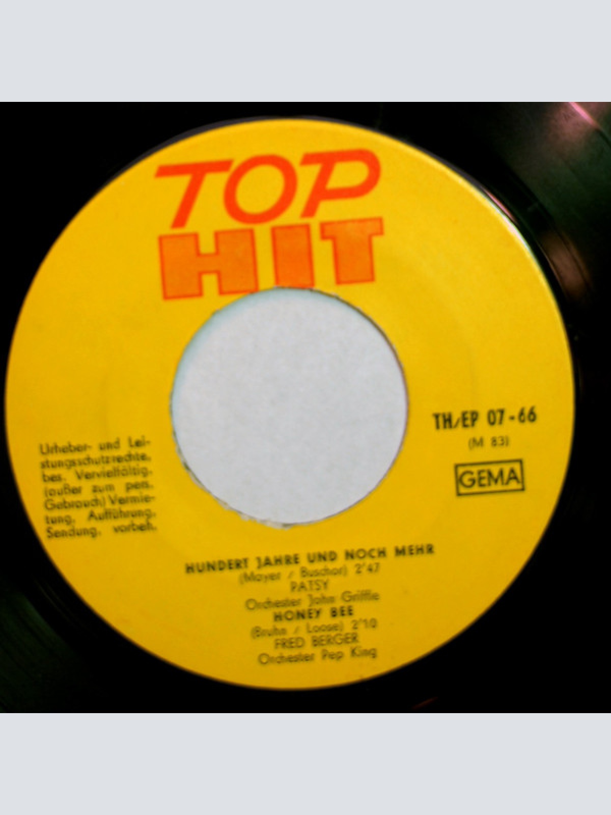 Vinyl / Patsy (8) / Fred Berger / Harry Rodgers (2) / Anita Carr - Hundert Jahre Und Noch Mehr Honey Bee / Chez Nous / How Does That Grab You Darlin' ?