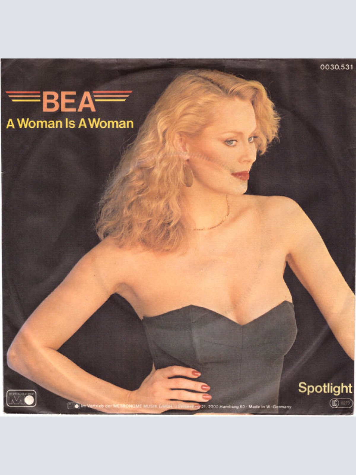 Vinyl / Bea - A Woman Is A Woman