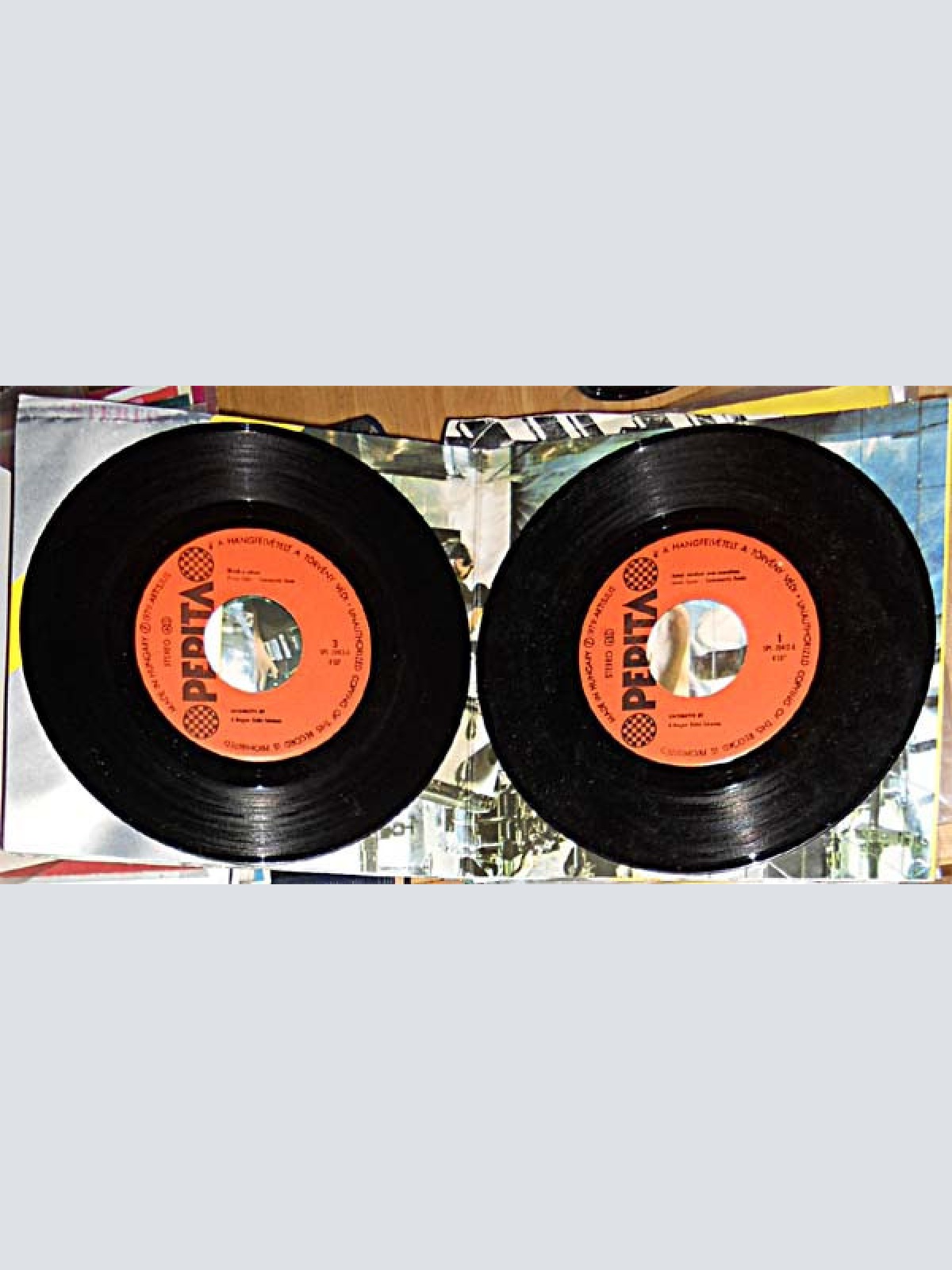 Vinyl / Locomotiv GT - Annyi Mindent Nem Szerettem