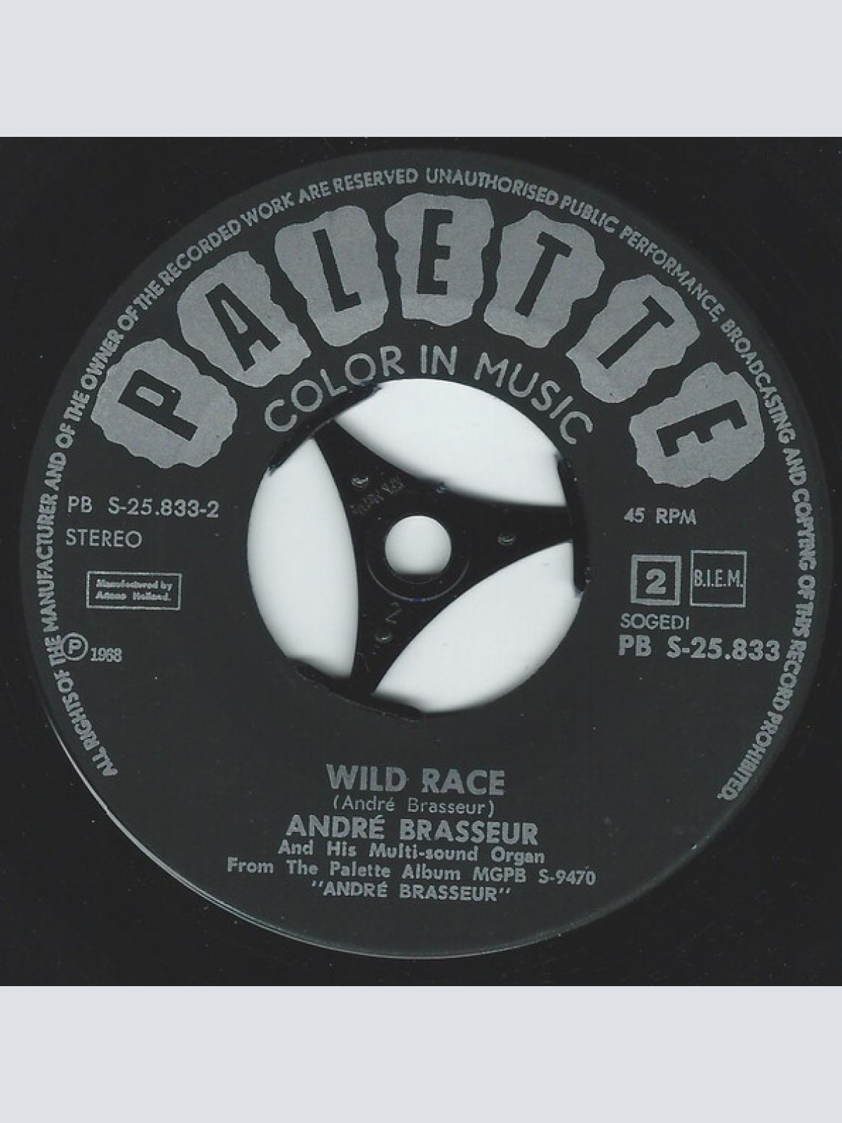 Vinyl / André Brasseur - Pow-Pow / Wild Race