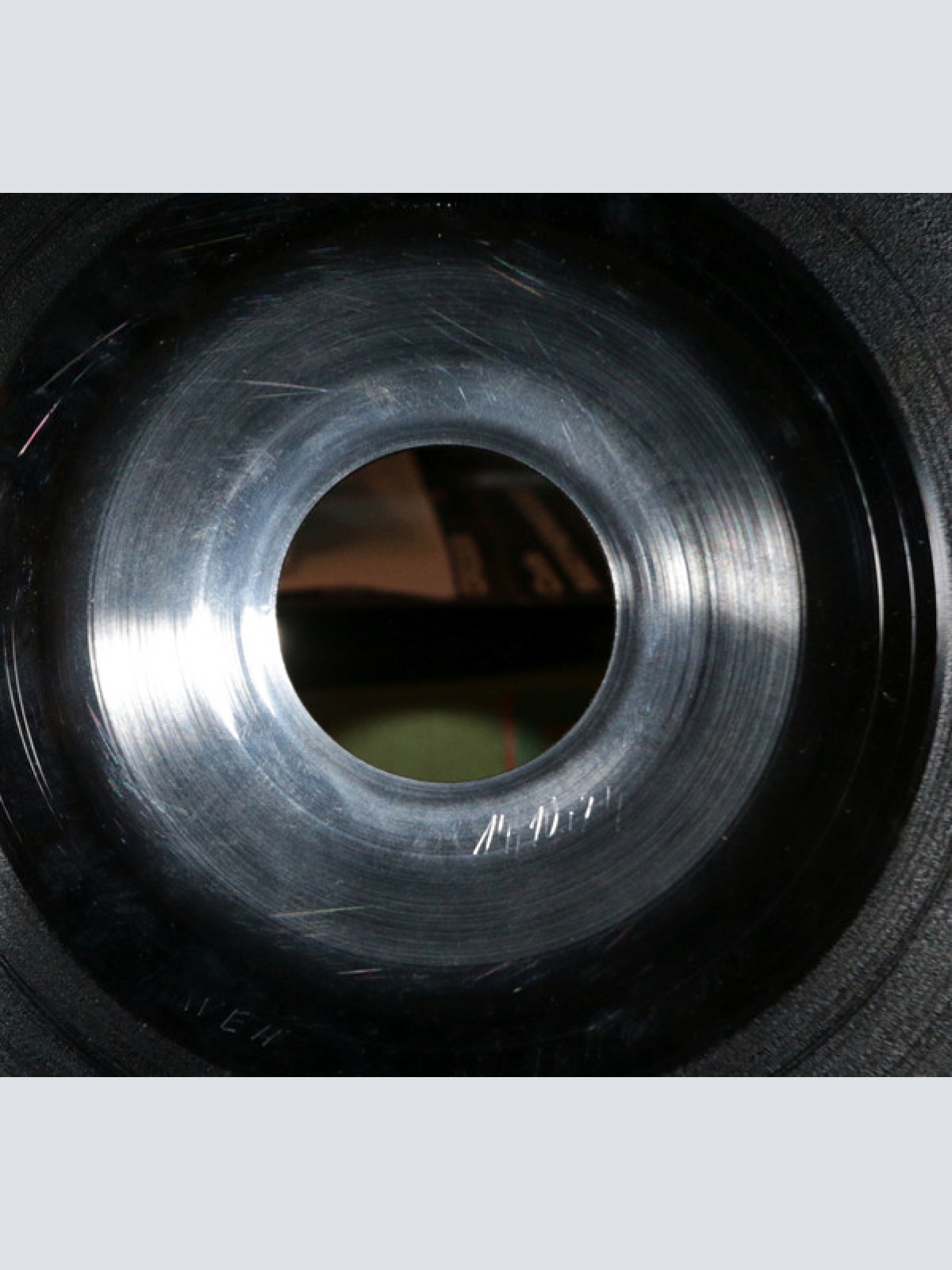 Vinyl / Sisters (8) - There's A Raver Coming Home / Help The Music