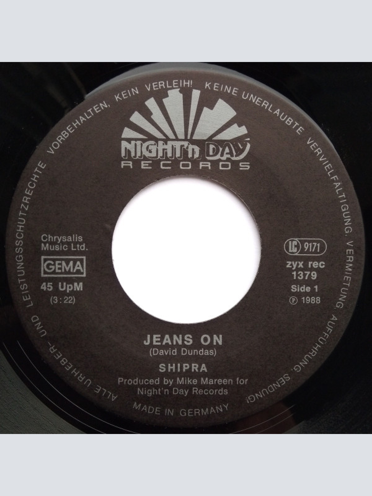 Vinyl / Shipra - Jeans On
