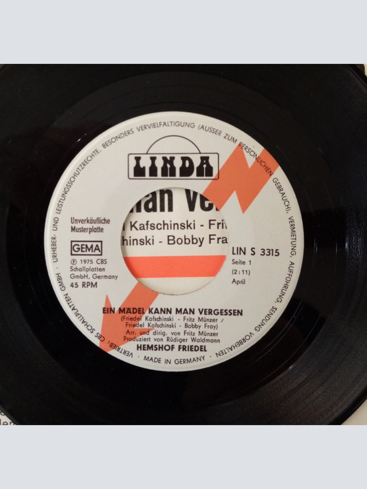 Vinyl / Hemshof Friedel - Ein Mädel Kann Man Vergessen