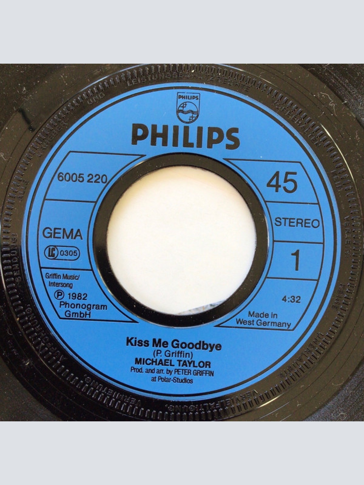 Vinyl / Michael Taylor (21) - Kiss Me Goodbye
