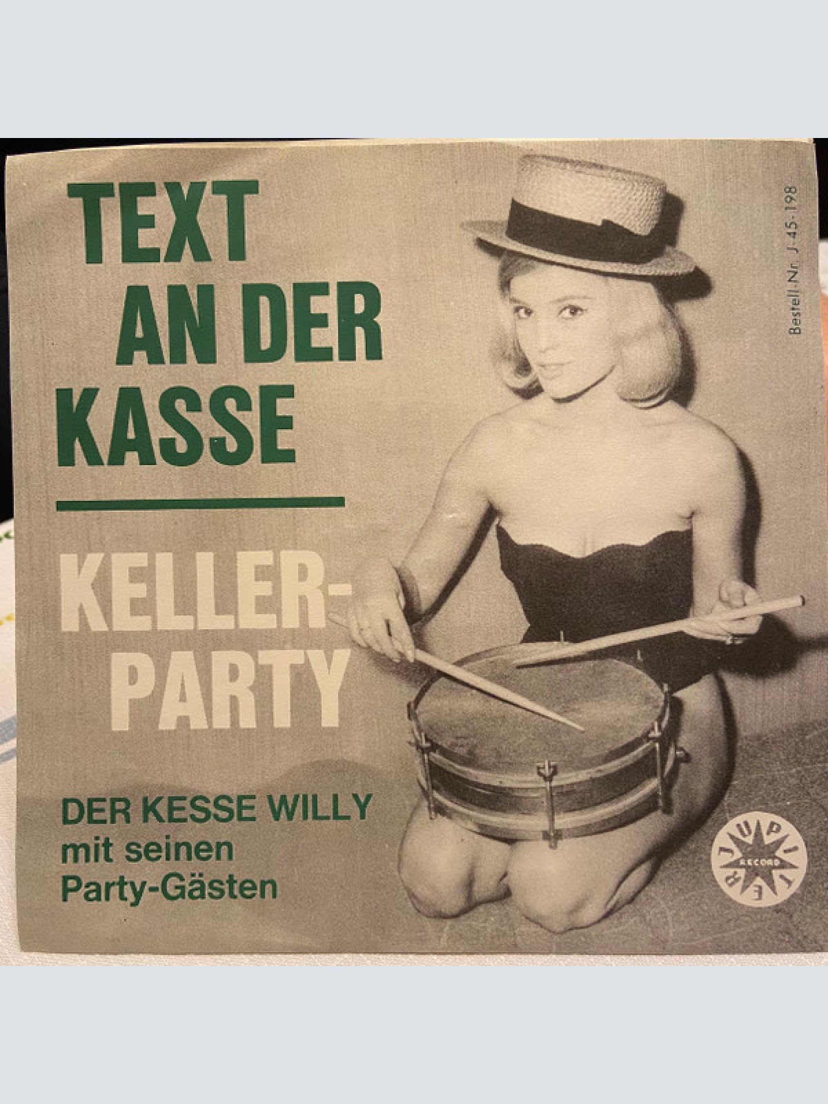 Vinyl / Der Kesse Willy* - Text An Der Kasse / Keller-Party