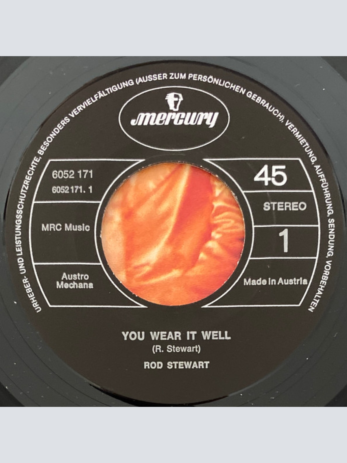 Vinyl / Rod Stewart - You Wear It Well