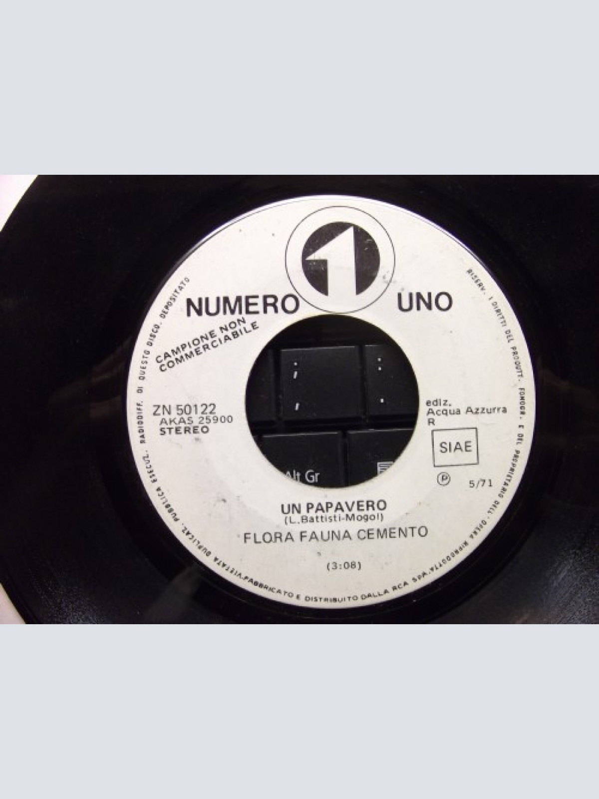 Vinyl / Flora Fauna Cemento* - Un Papavero