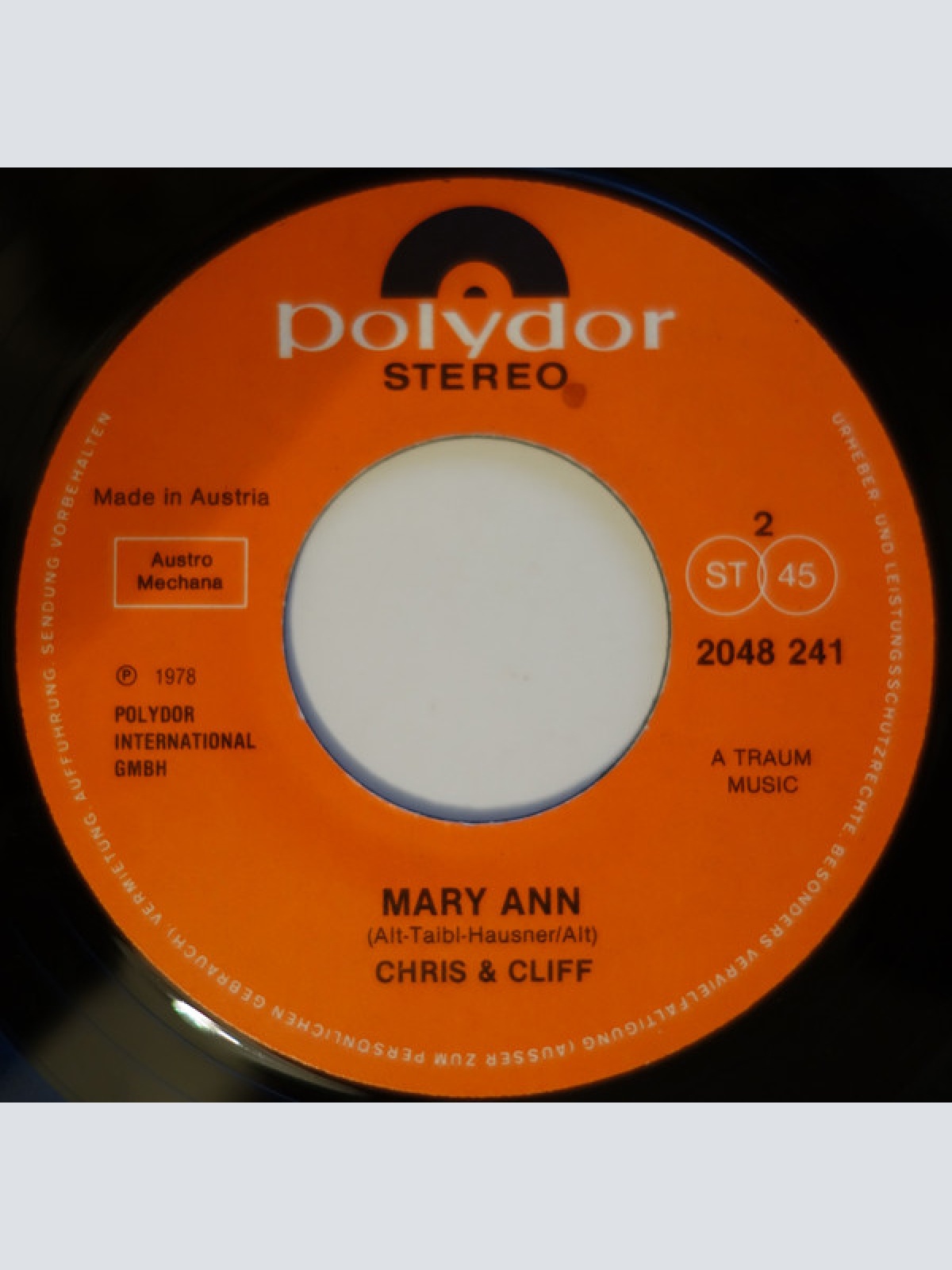 Vinyl / Chris & Cliff - Anyway / Mary Ann