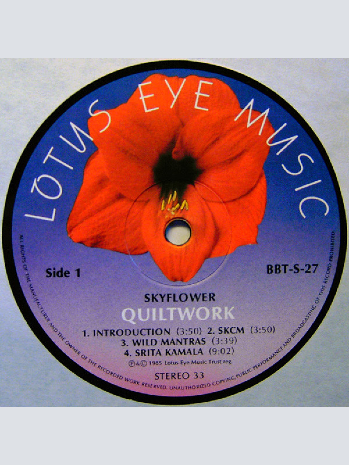 Vinyl / Skyflower - Quiltwork