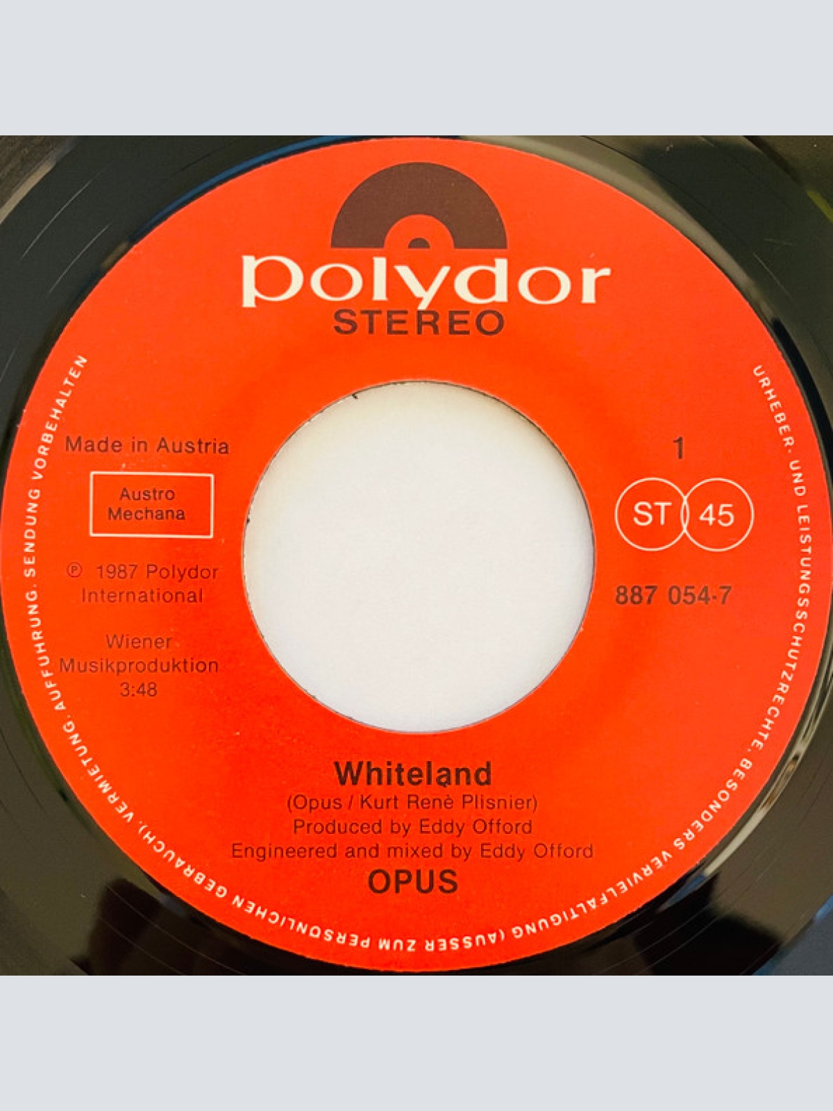Vinyl / Opus - Whiteland