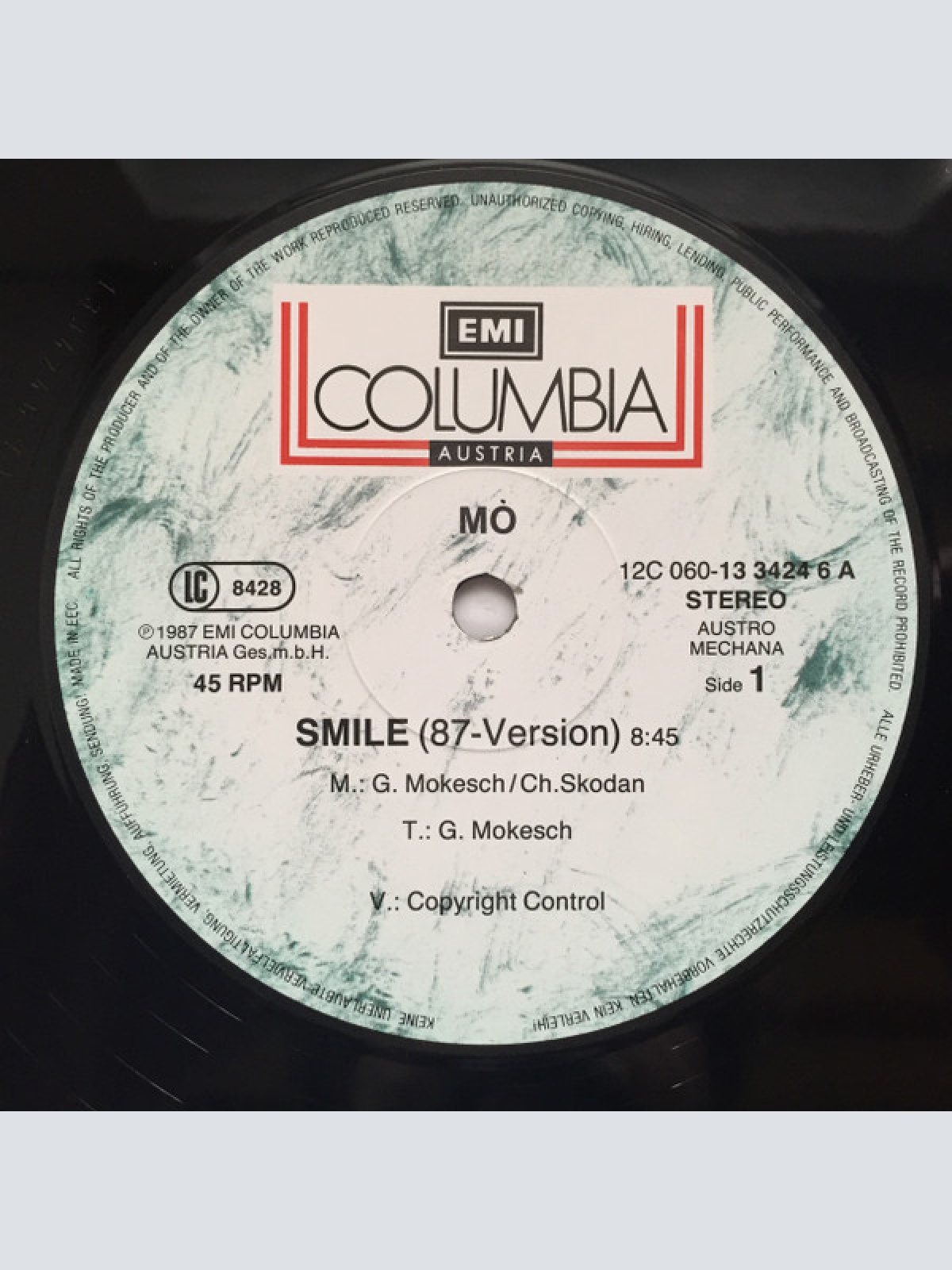 Vinyl / Mo (12) - Smile