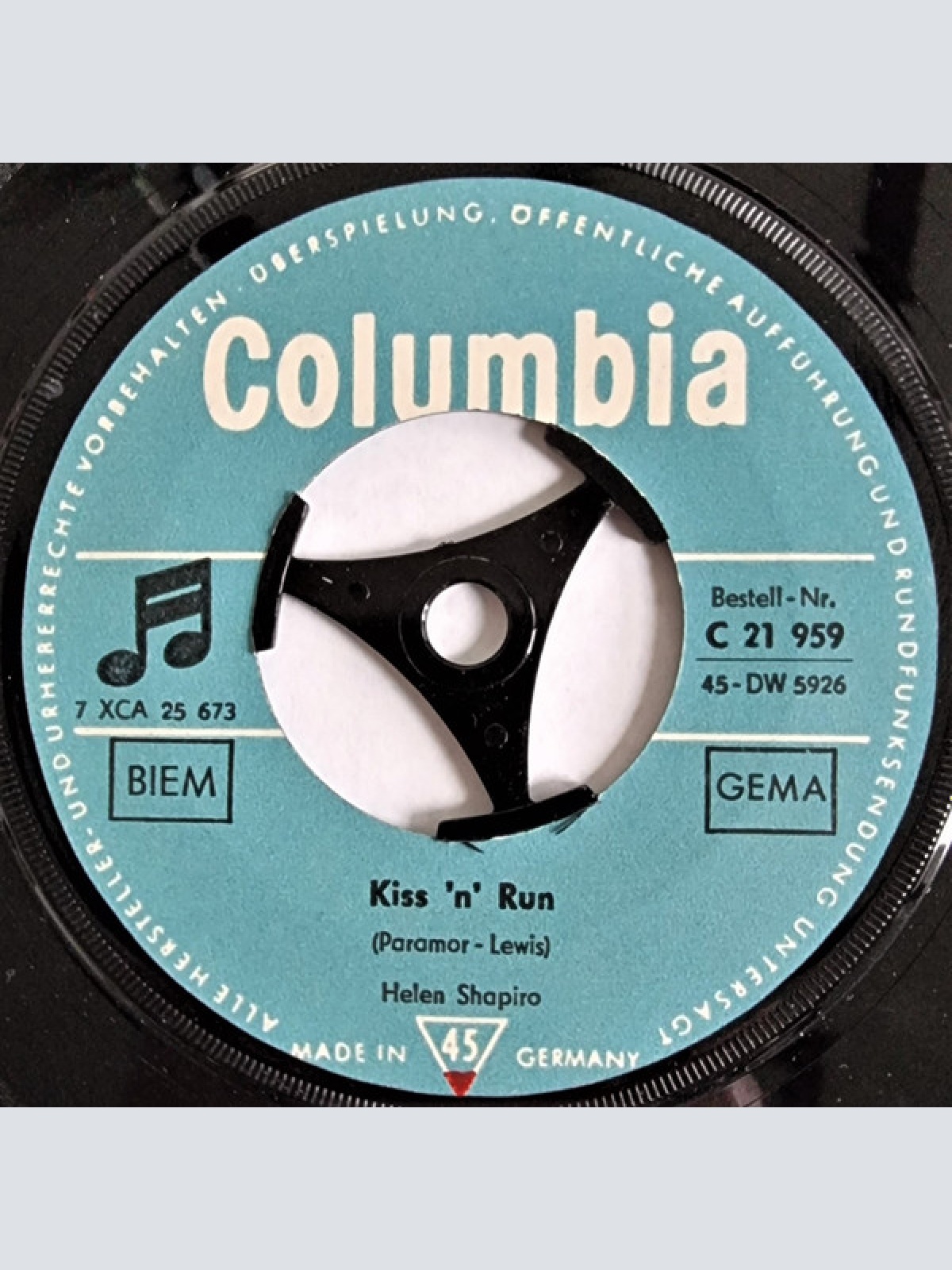 Vinyl / Helen Shapiro - Walkin' Back To Happiness / Kiss 'N' Run