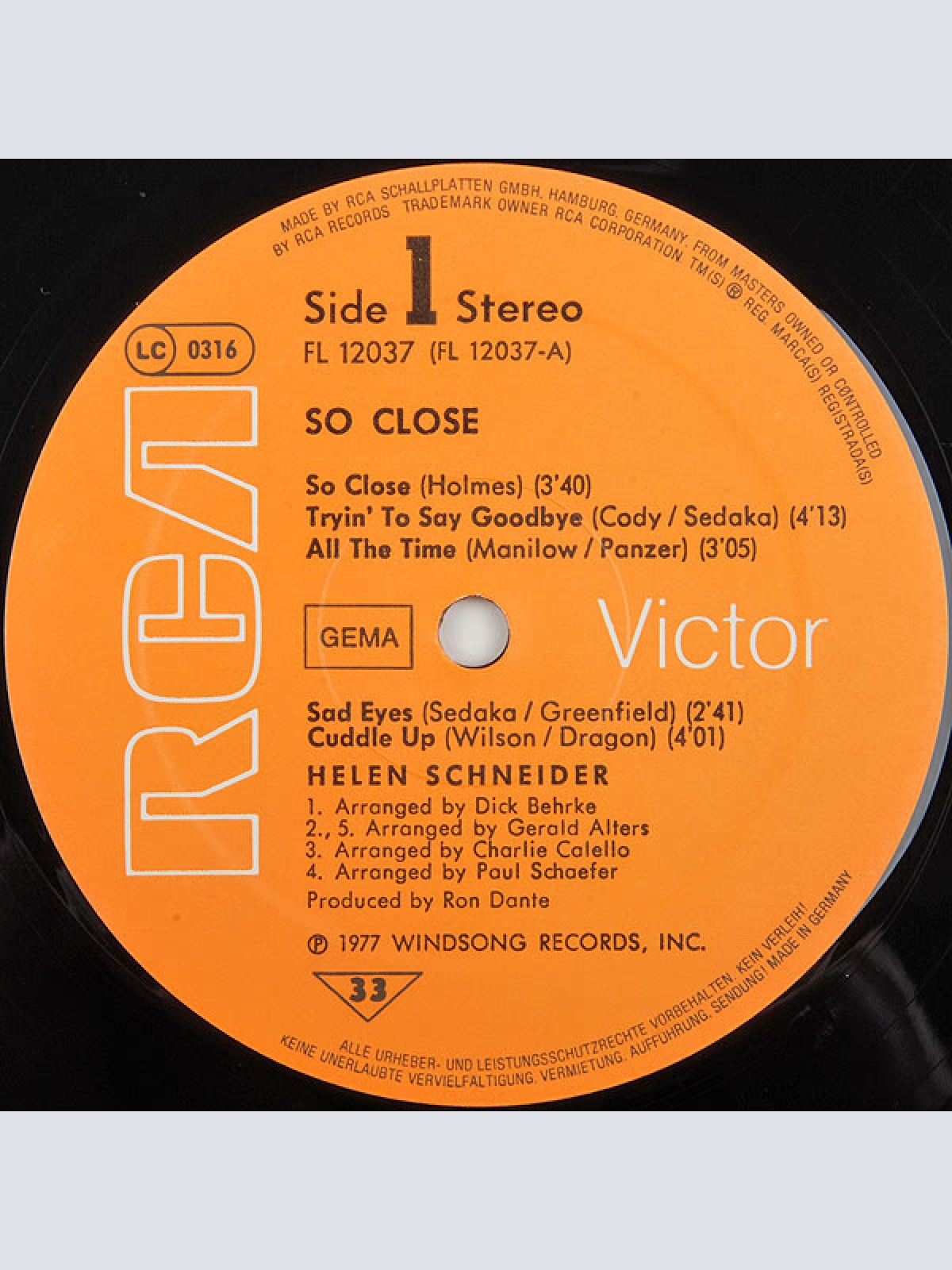 Vinyl / Helen Schneider - So Close