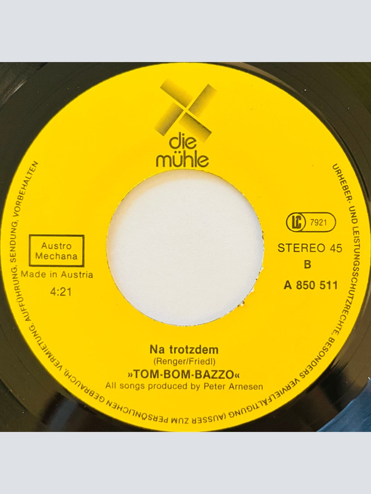 Vinyl / Tom Bom Bazzo - Komm Zu Mir Eskimo / Na' Trotzdem