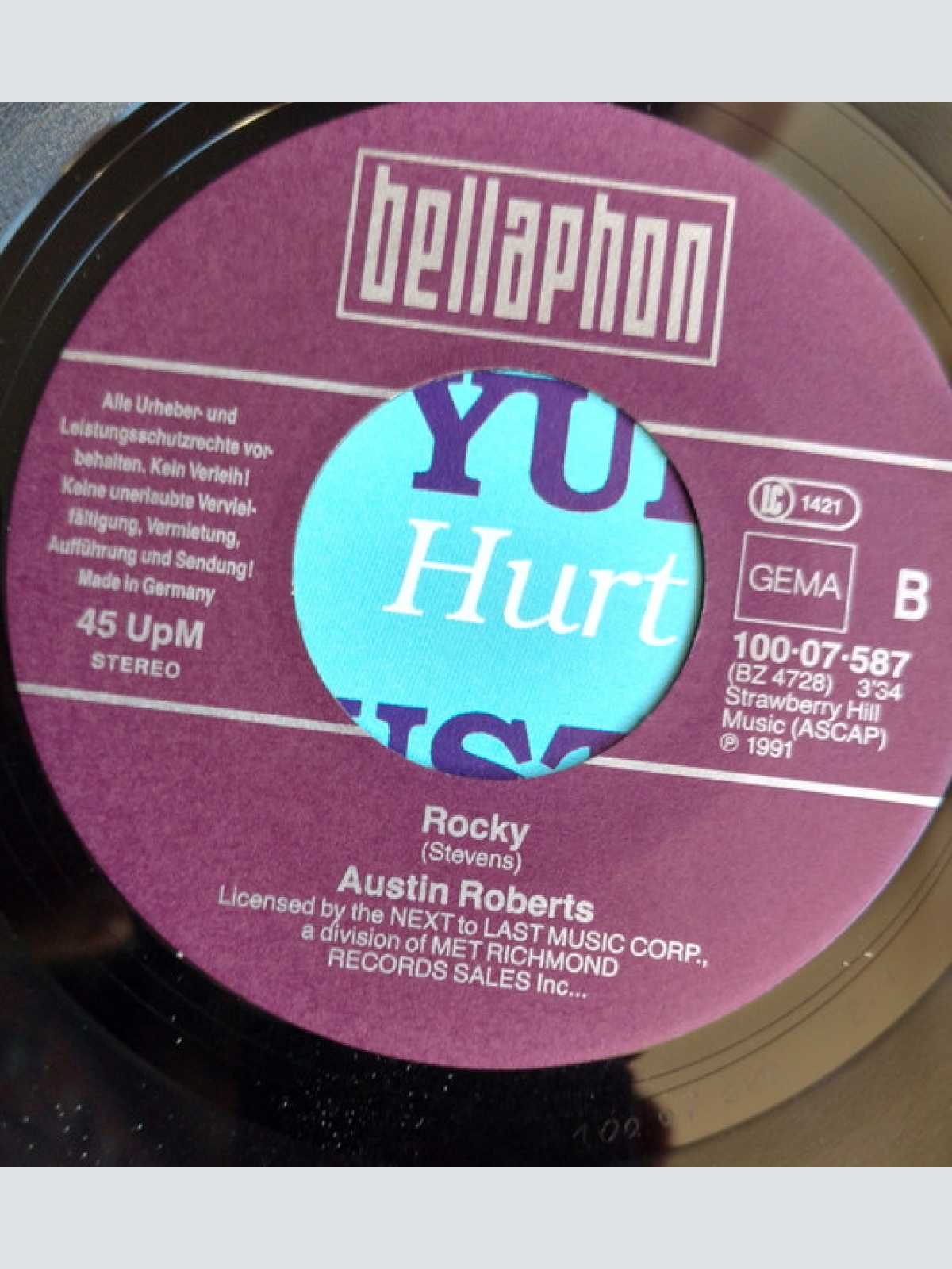 Vinyl / T. Yuro*, Austin Roberts - Hurt / Rocky