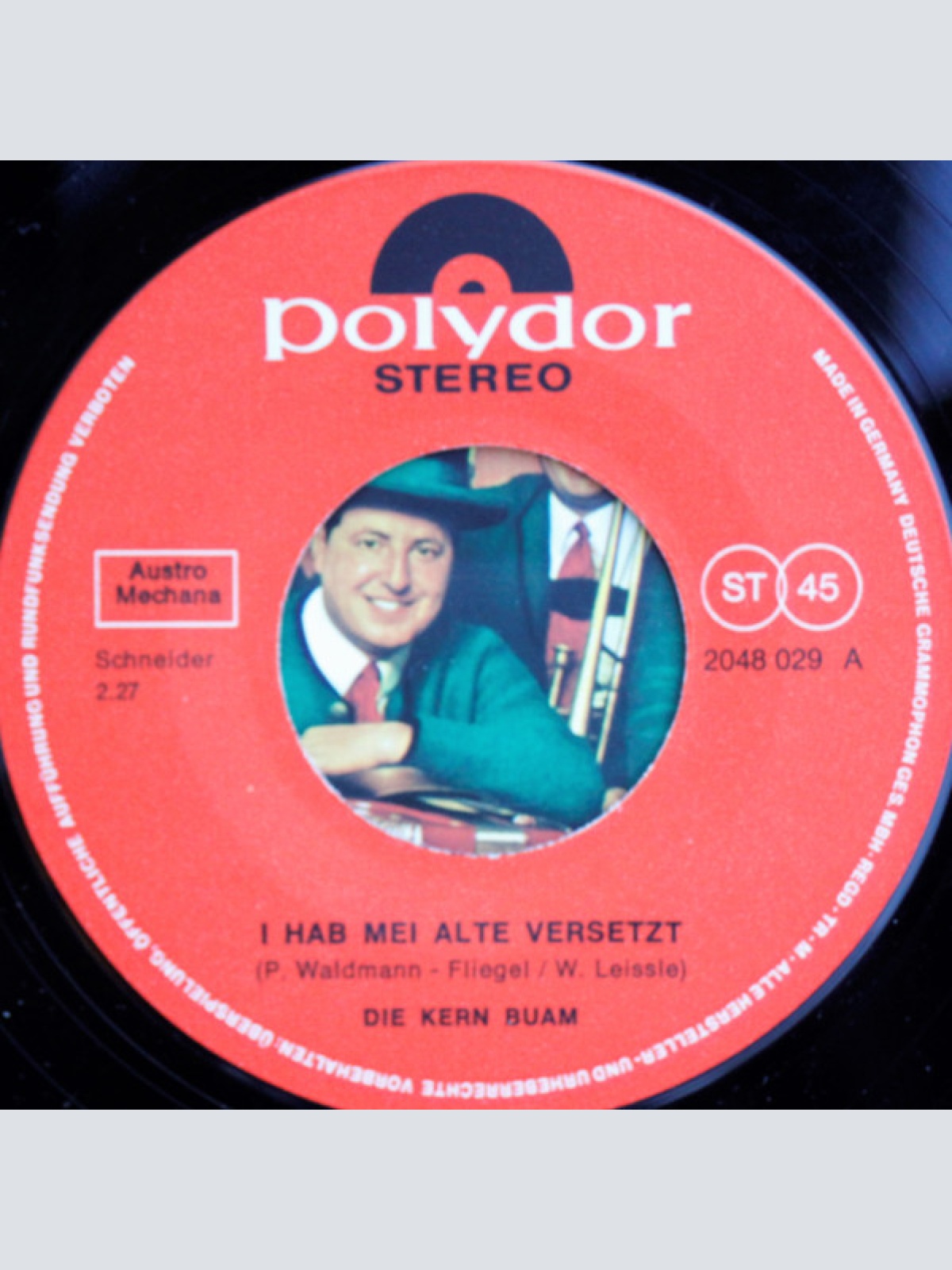 Vinyl / Die Kern-Buam* - I Hab' Mei Alte Versetzt