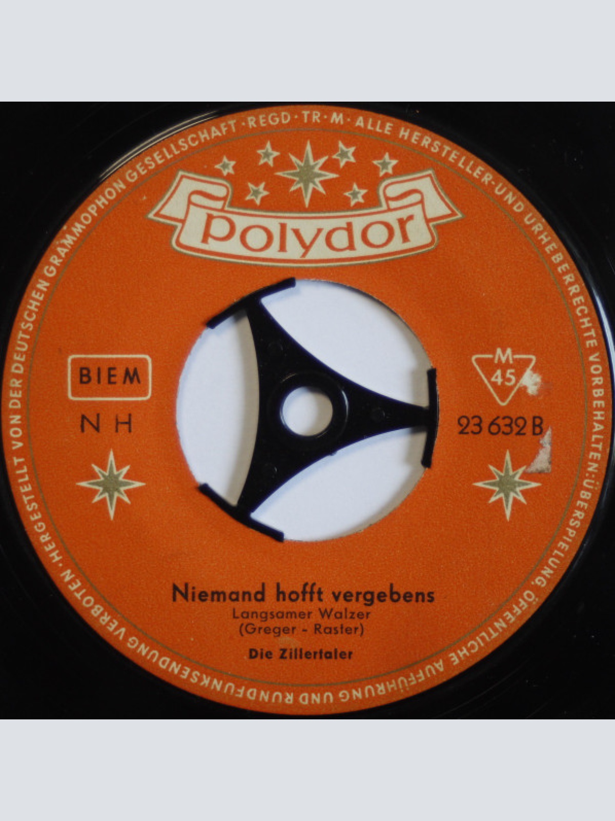 Vinyl / Die Zillertaler (2) - Ein Mädchen Saß Am Mühlenbach / Niemand Hofft Vergebens