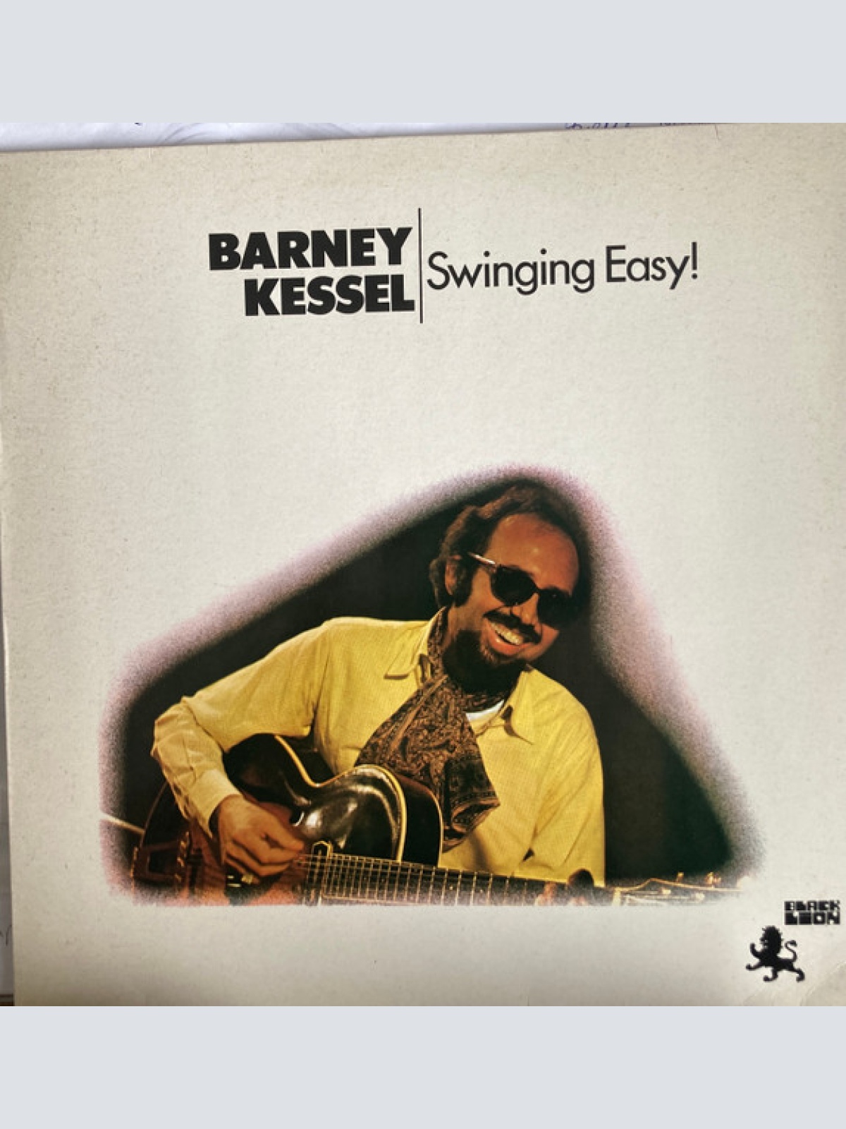 Vinyl / Barney Kessel - Swinging Easy!