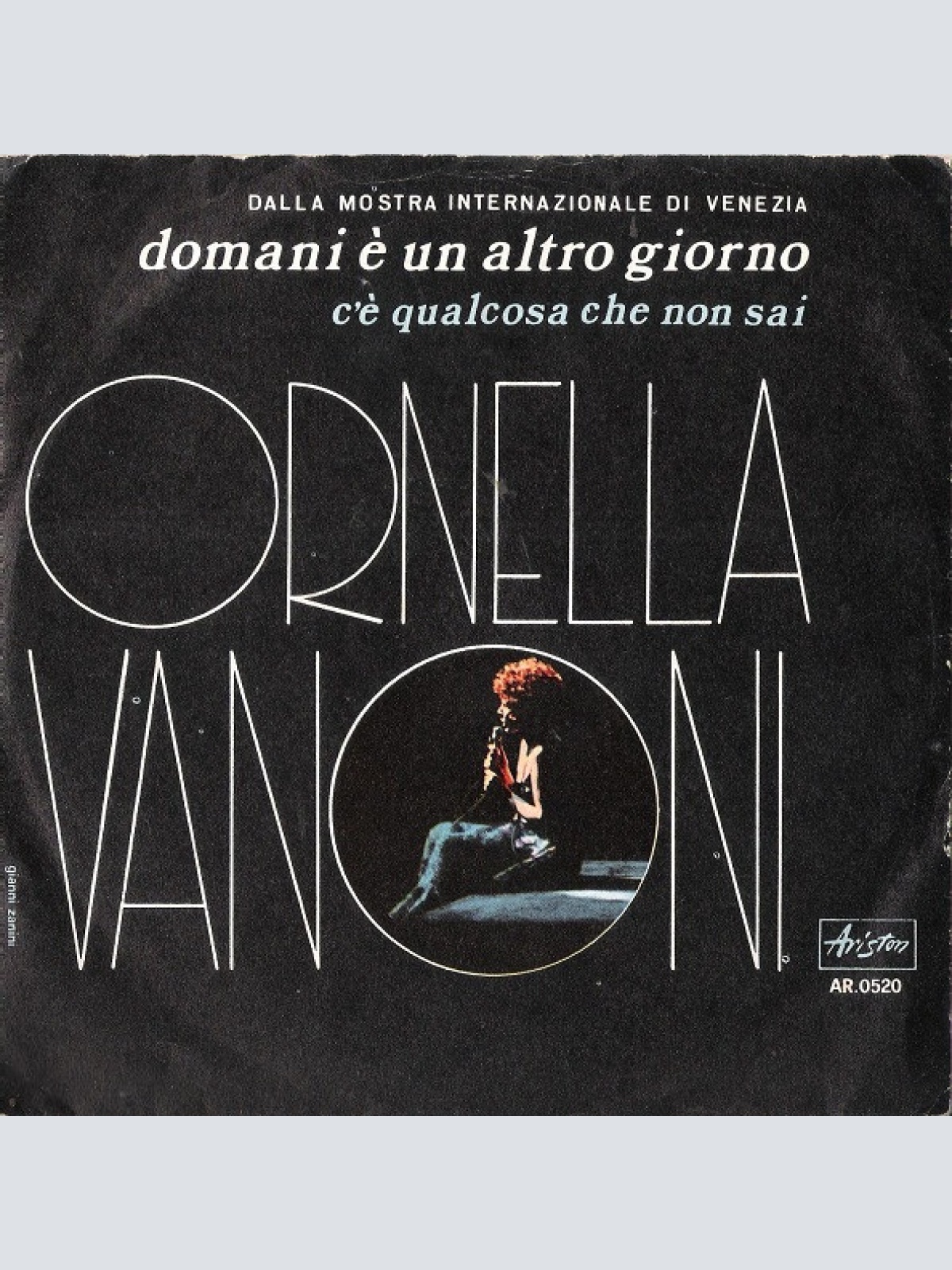 Vinyl / Ornella Vanoni - Domani È Un Altro Giorno