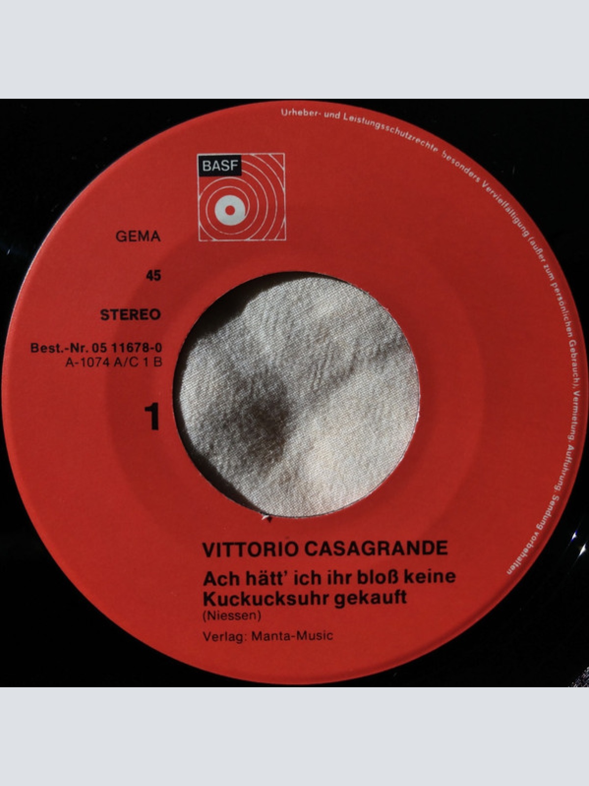 Vinyl / Vittorio Cassagrande* - Ach Hätt' Ich Ihr Bloß Keine Kuckucksuhr Gekauft