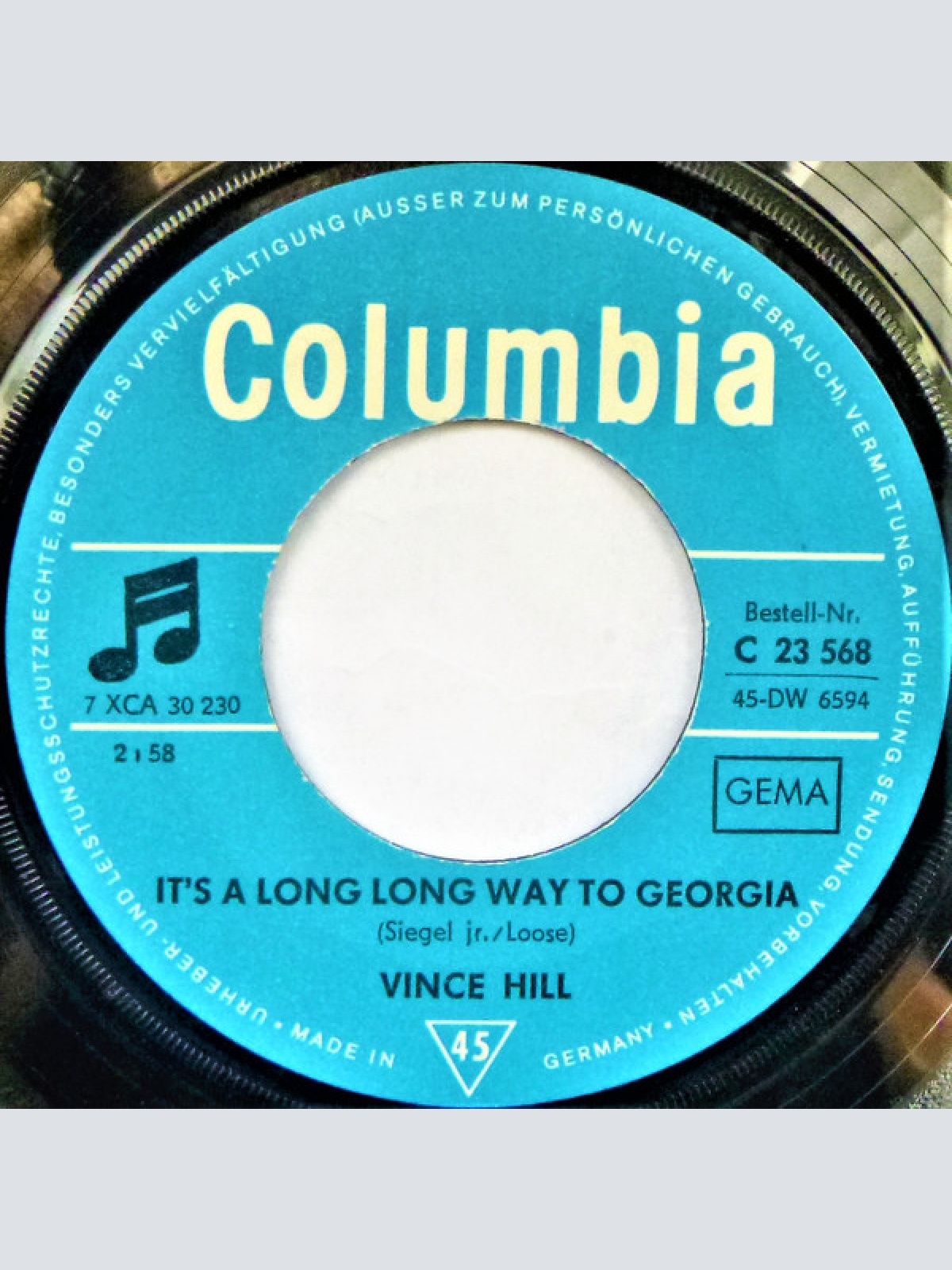 Vinyl / Vince Hill - It's A Long Long Way To Georgia