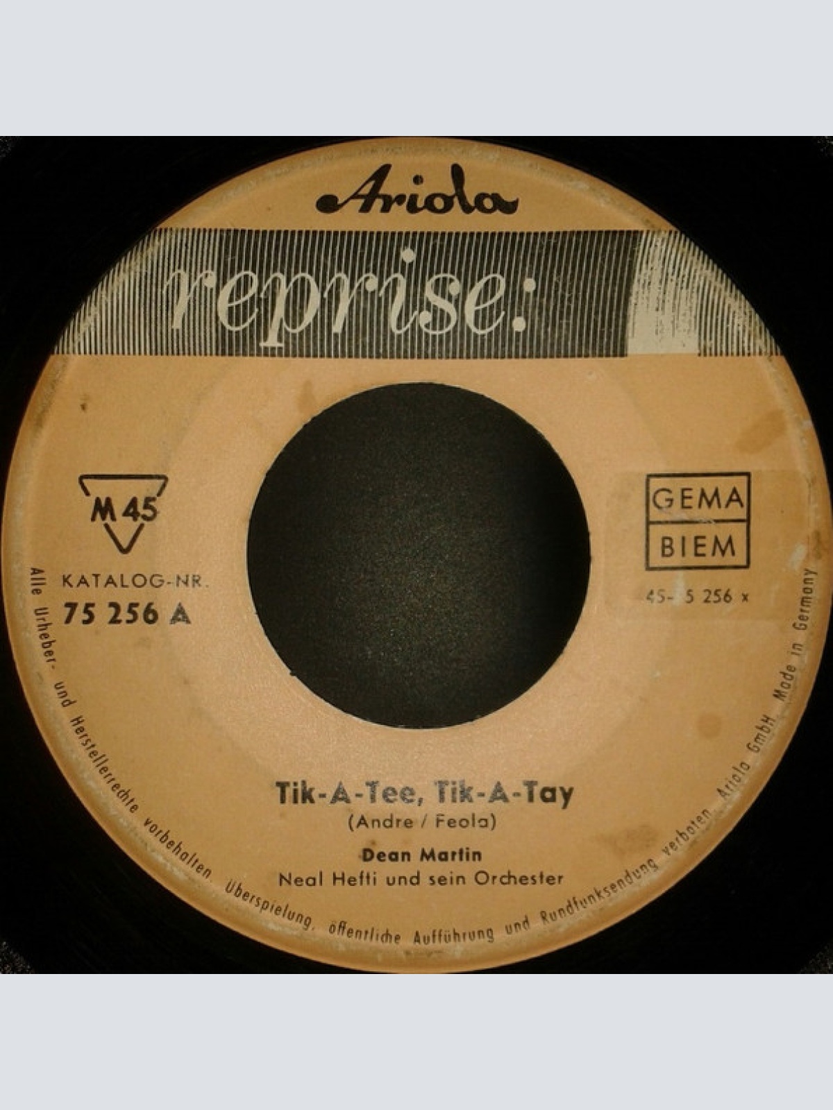 Vinyl / Dean Martin - Tik-A-Tee, Tik-A-Tay / Just Close Your Eyes