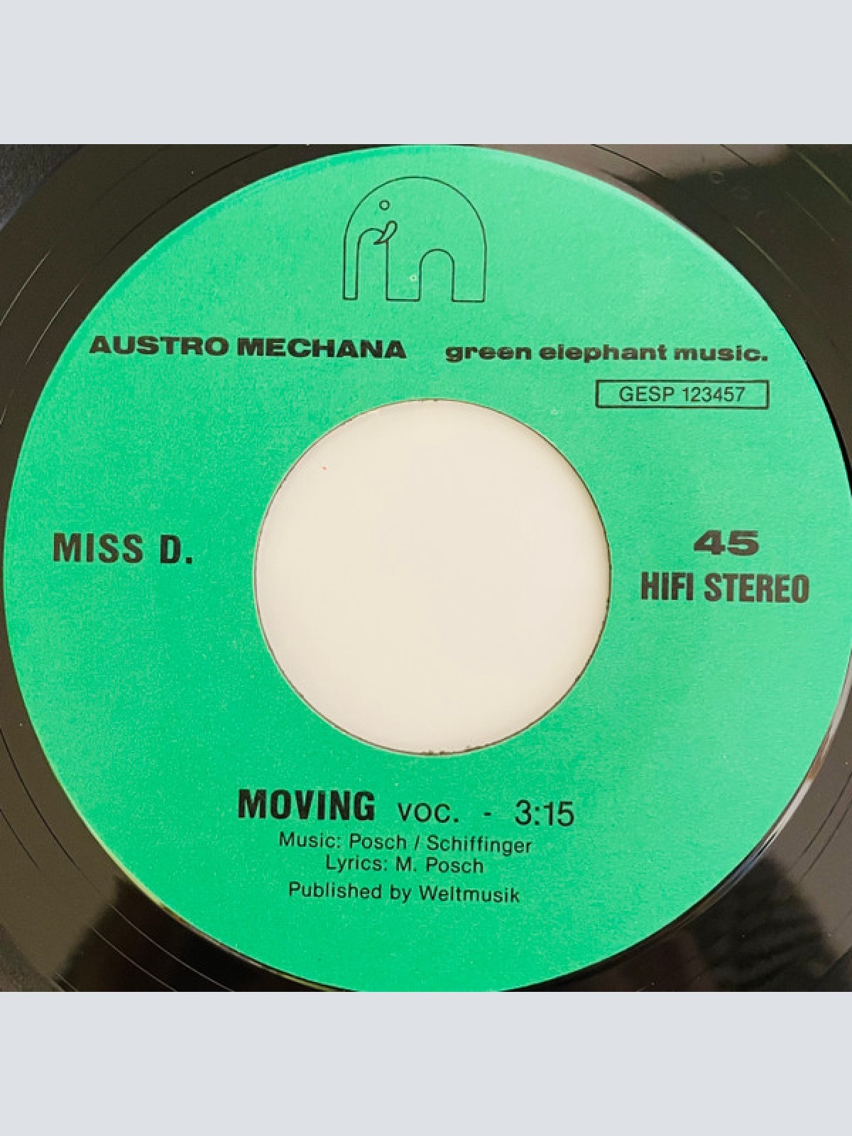 Vinyl / Miss D. - Moving