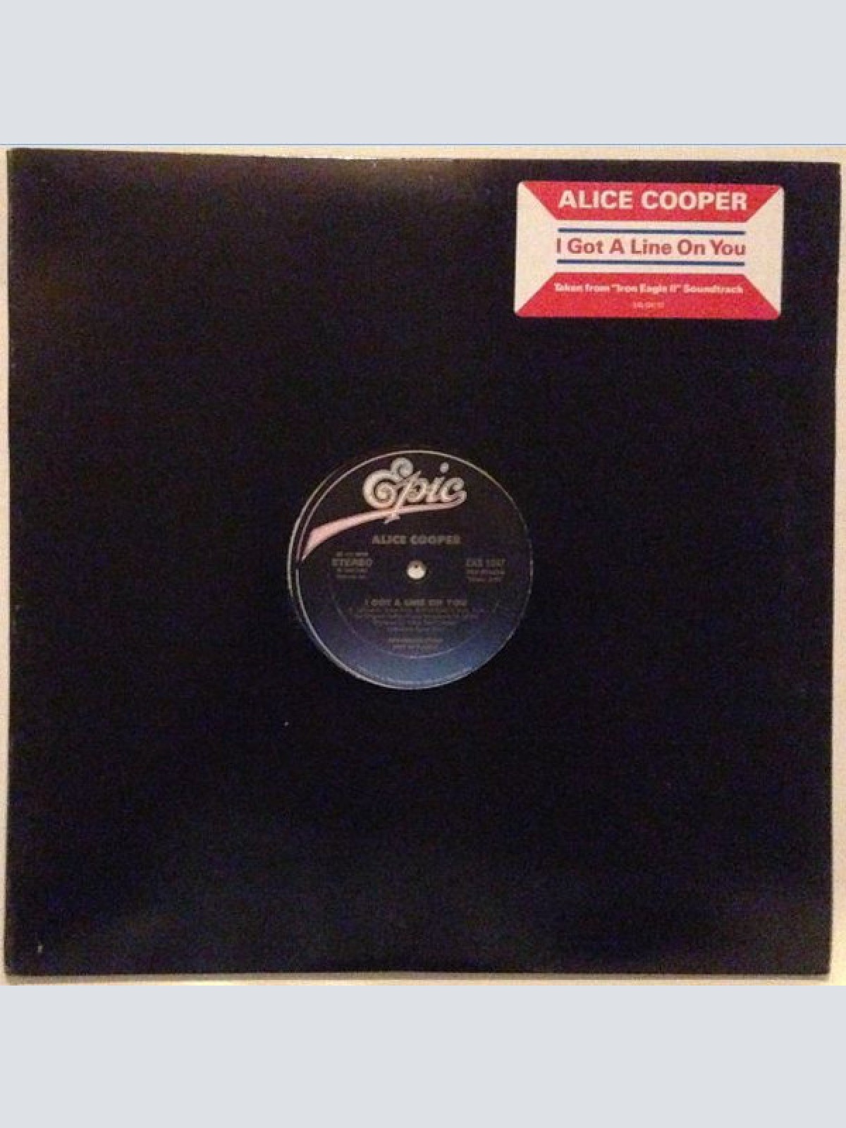 Vinyl / Alice Cooper (2) - I Got A Line On You