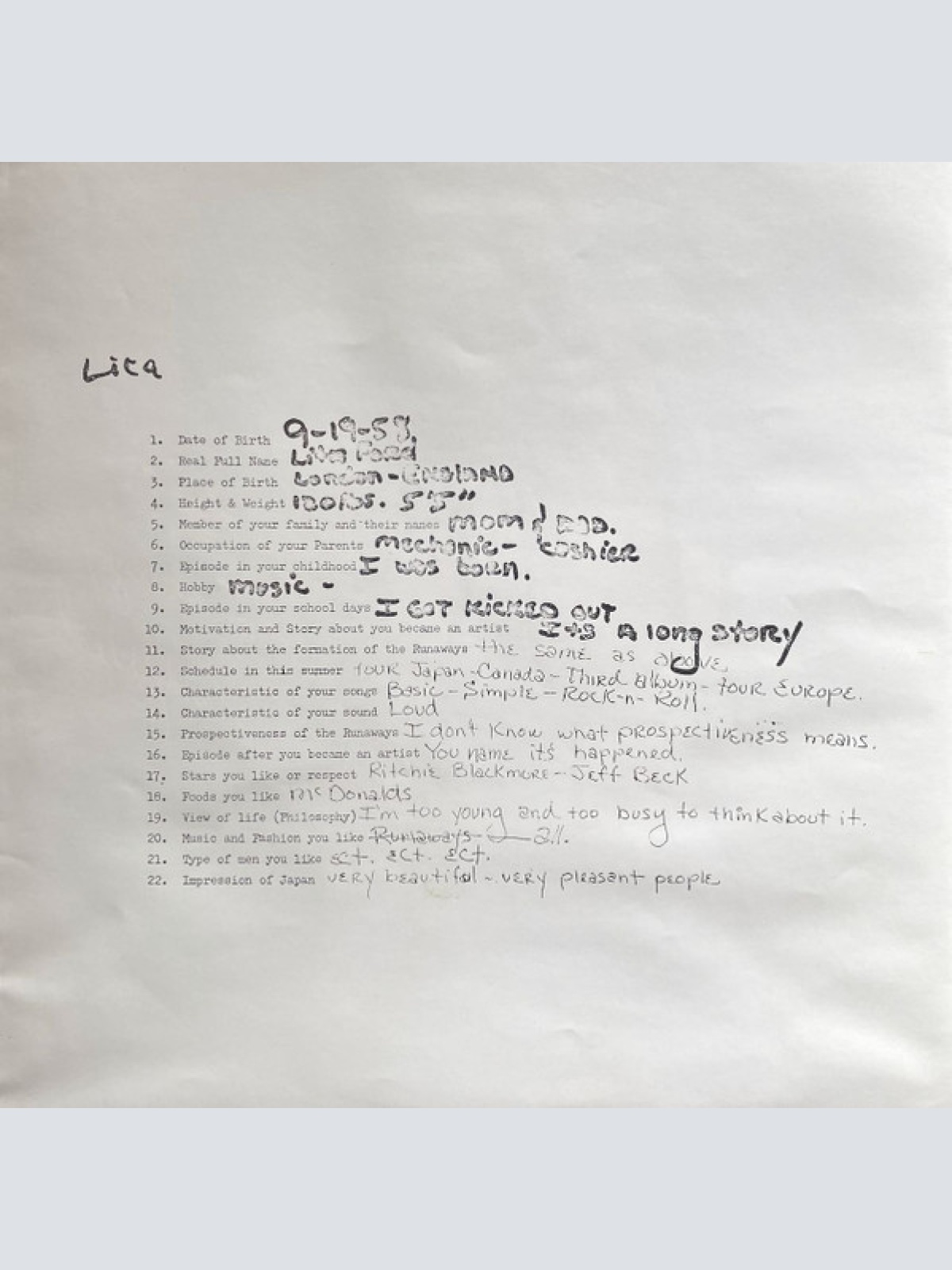 Vinyl / The Runaways - Live In Japan