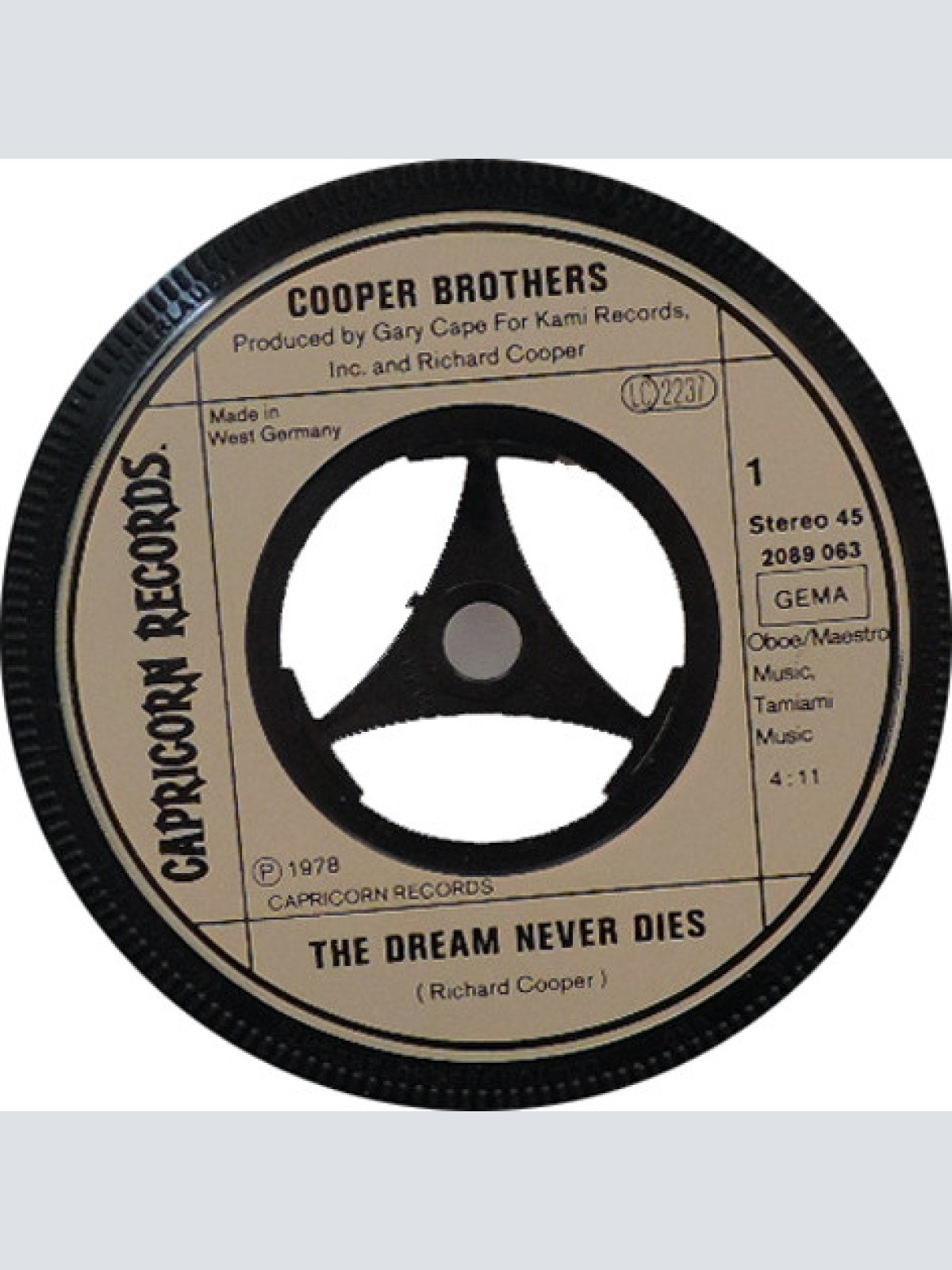 Vinyl / Cooper Brothers - The Dream Never Dies