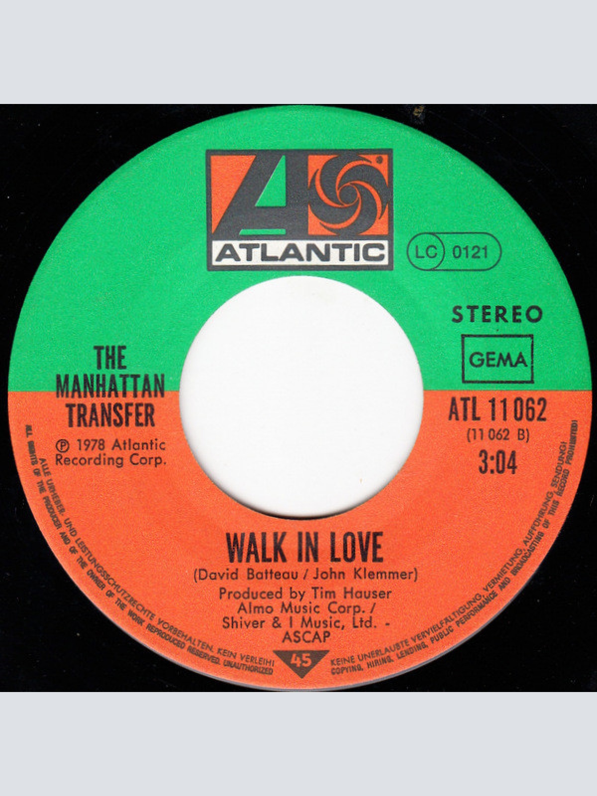 Vinyl / The Manhattan Transfer - On A Little Street In A Singapore / Walk In Love
