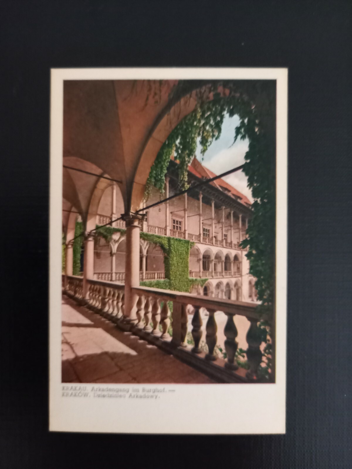 Krakau, Arkadengang im Burghof 402918 gr