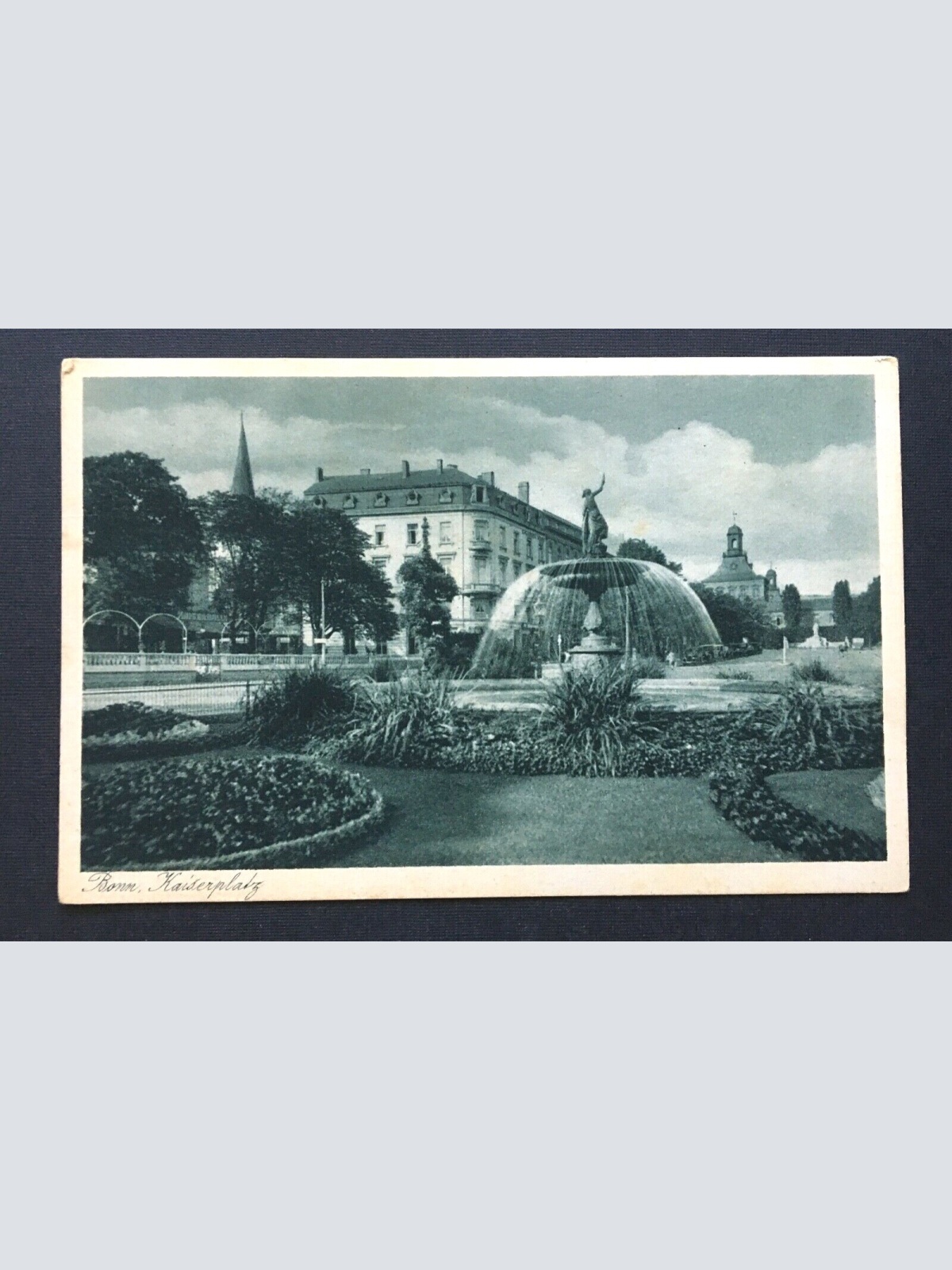 Bonn Kaiserplatz Park Springbrunnen Nordrhein-Westfalen Deutschland 401232 TH A