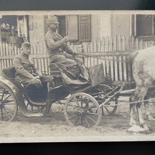 Soldaten Kutsche Pferd Zügel Uniform Feldkappe Bart Militär Krieg KuK 402485 TH