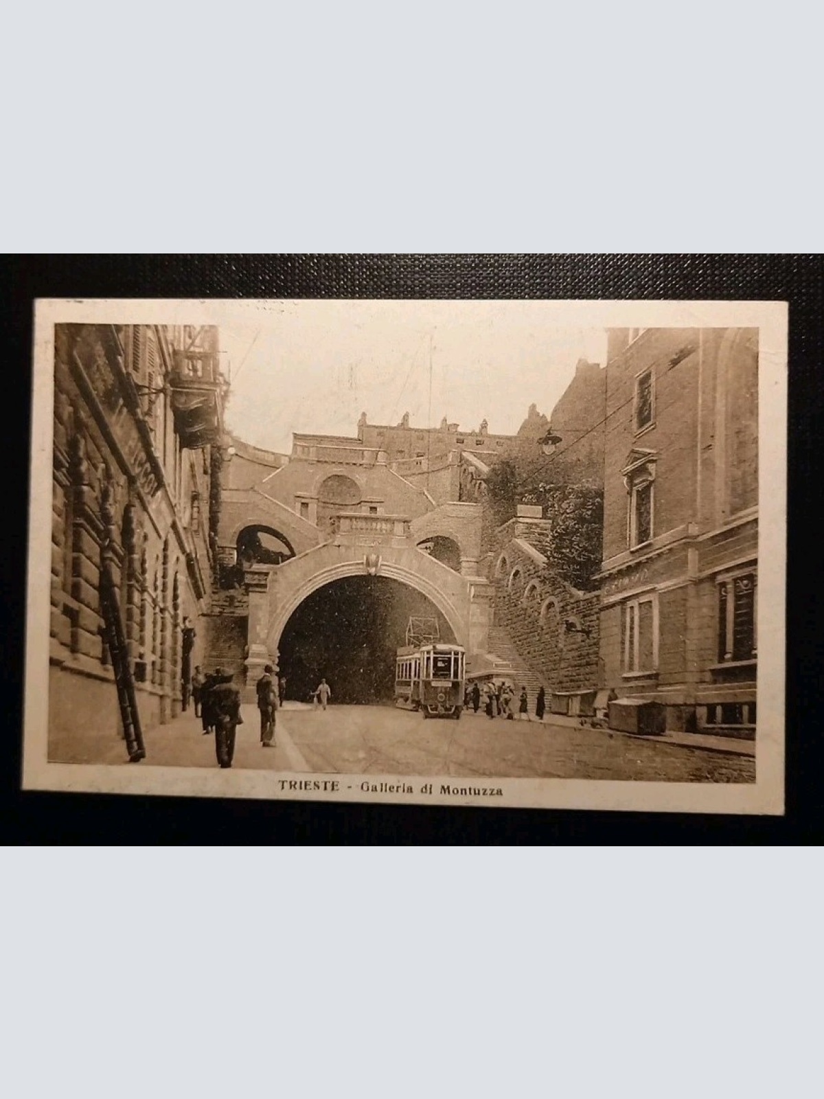 Trieste Galleria Di Montuzza Italien 800028 Gr