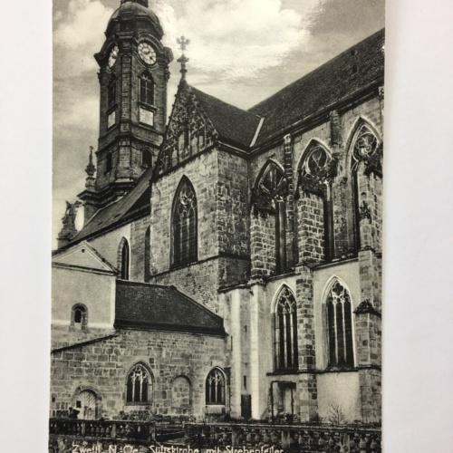 Zwettl - Stiftskirche mit Strebepfeiler 622 ShNÖ