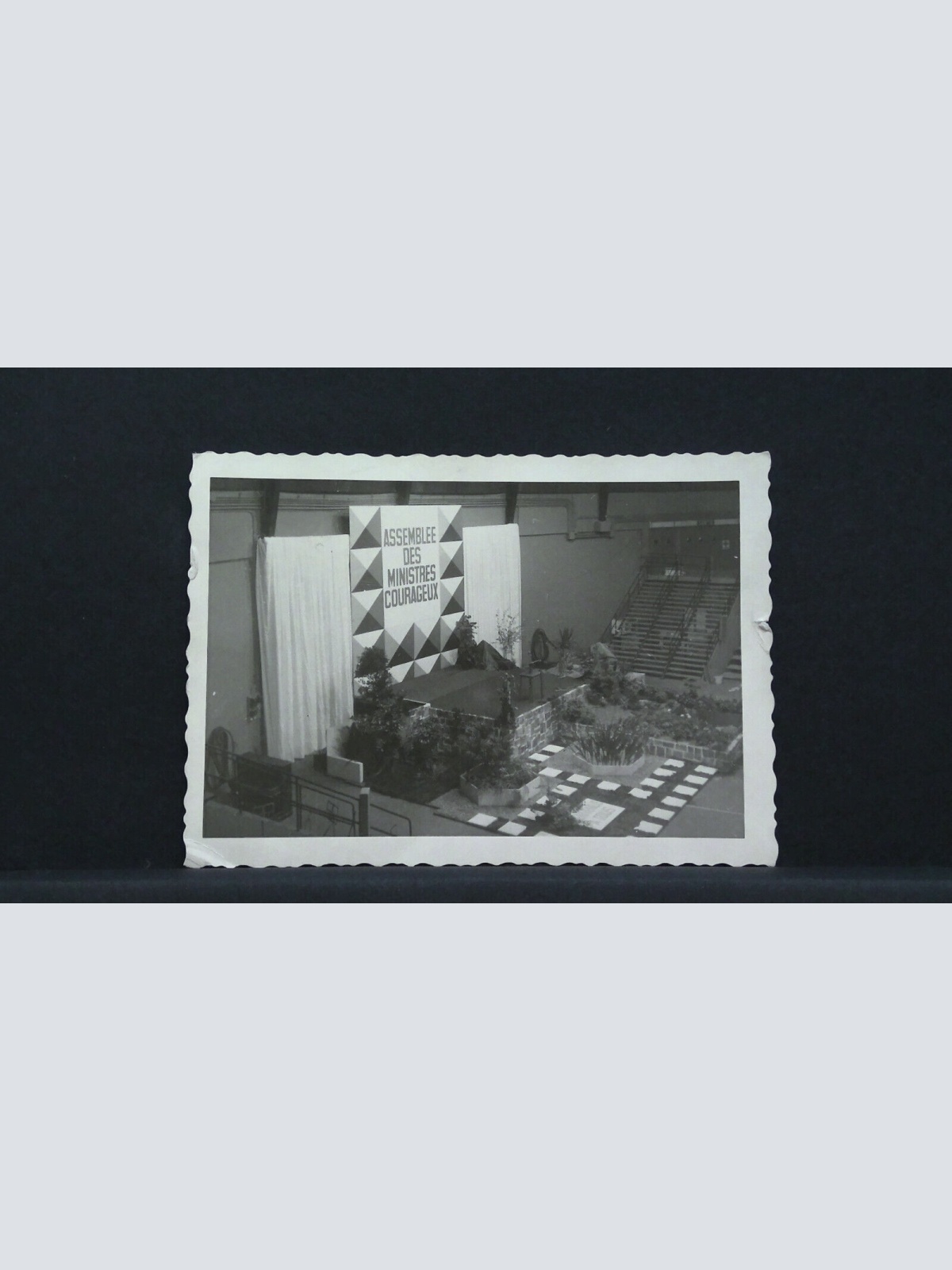 Assemblee des ministres courageux Frankreich Denkmal JW 402968 F