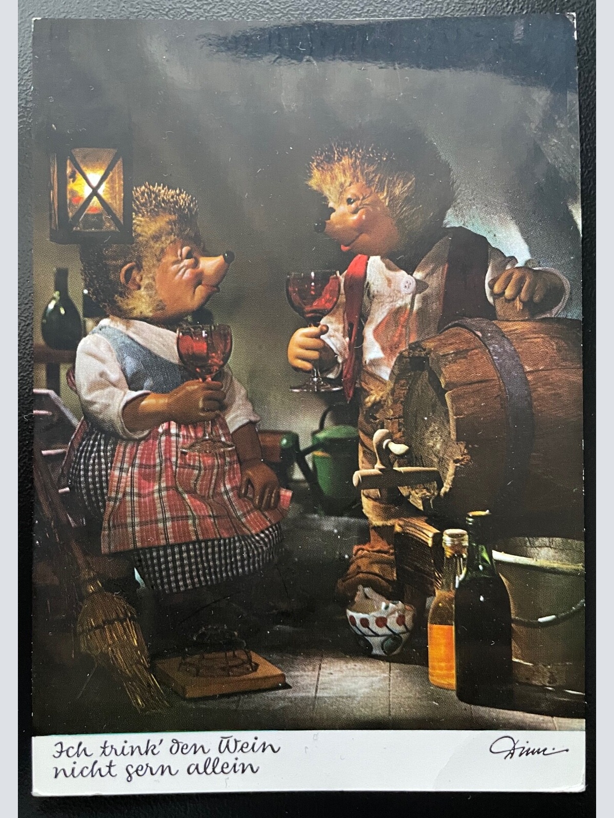 Mecki Igel Trink den Wein nicht gern allein Glas Fass Puppe Hörzu Diehl 400604TH
