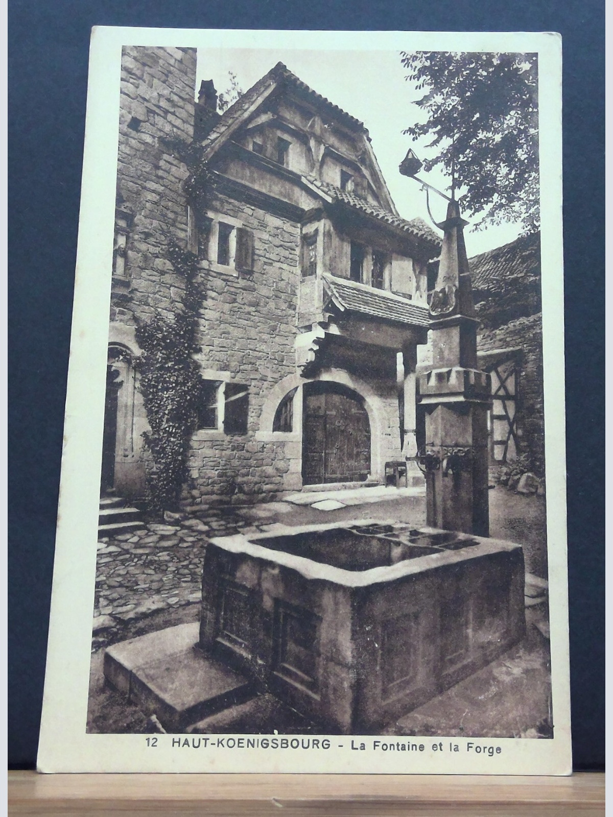 Haut Koenigsbourg La Fontaine et la Forge JW 18031 C