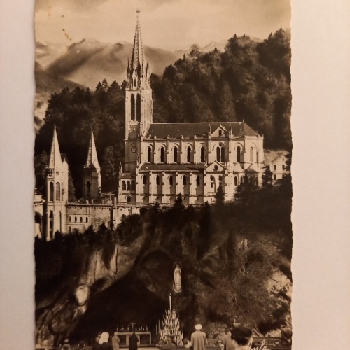 Lourdes, La Basilique 500037A gr