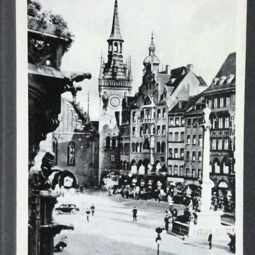 München Marienplatz Autos 20120 jw J