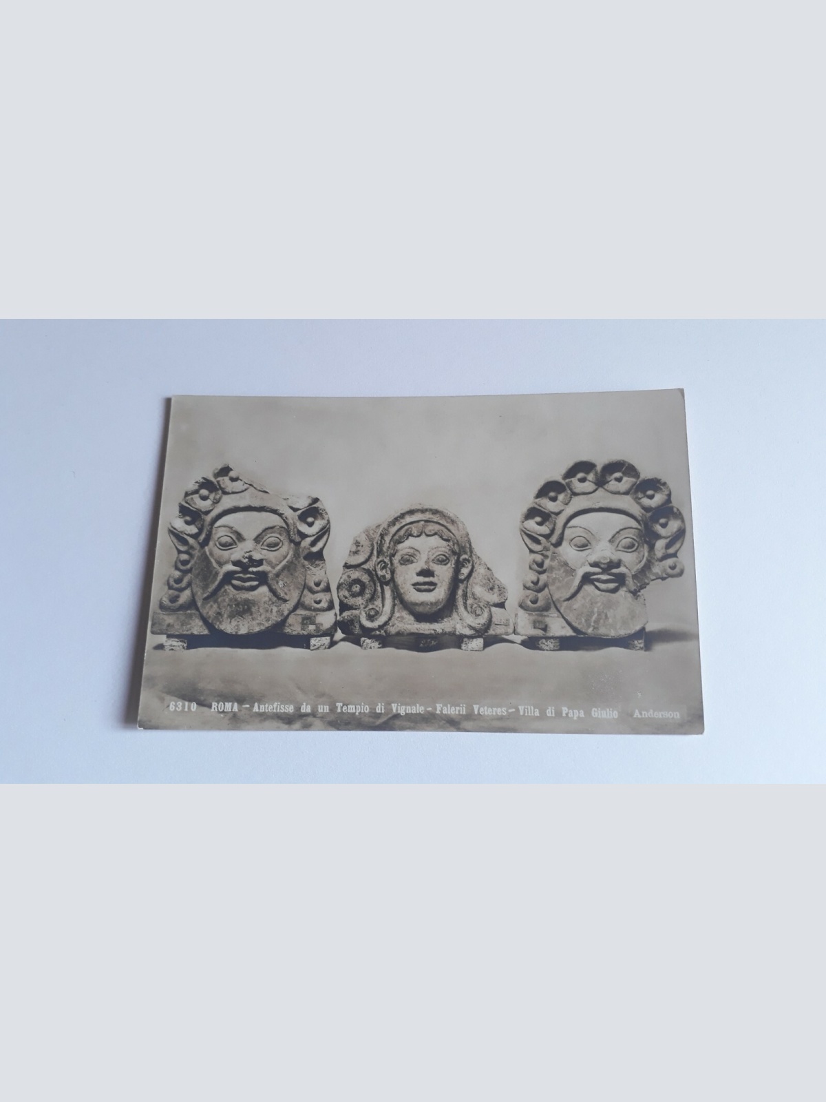 Roma - Antefisse da un Tempio di Vignale - F. V.-Villa di Papa Giulio.20400