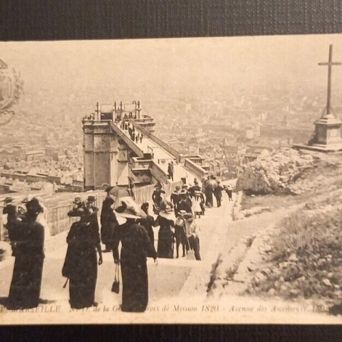 Marseille Avenue Des Ascenseurs 800066 Ga E