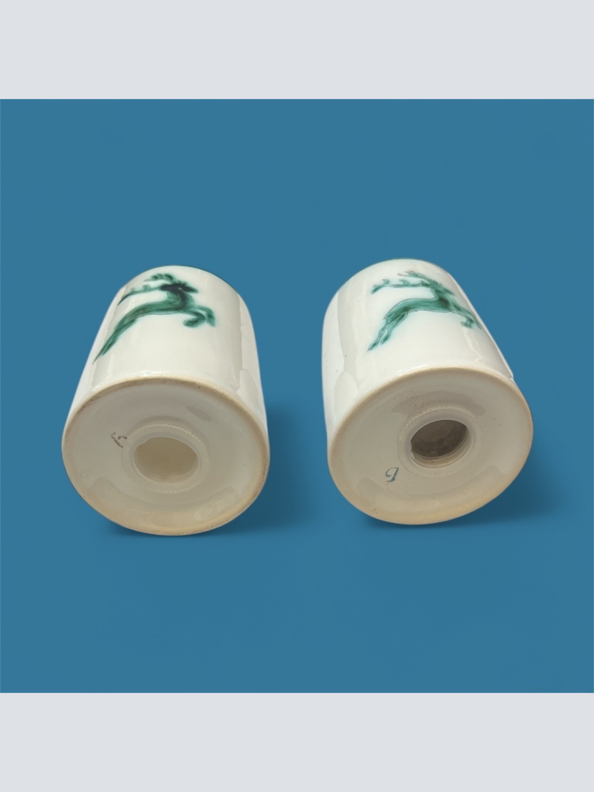 Gmundner Keramik Grüner Hirsch Salz u Pfefferstreuer