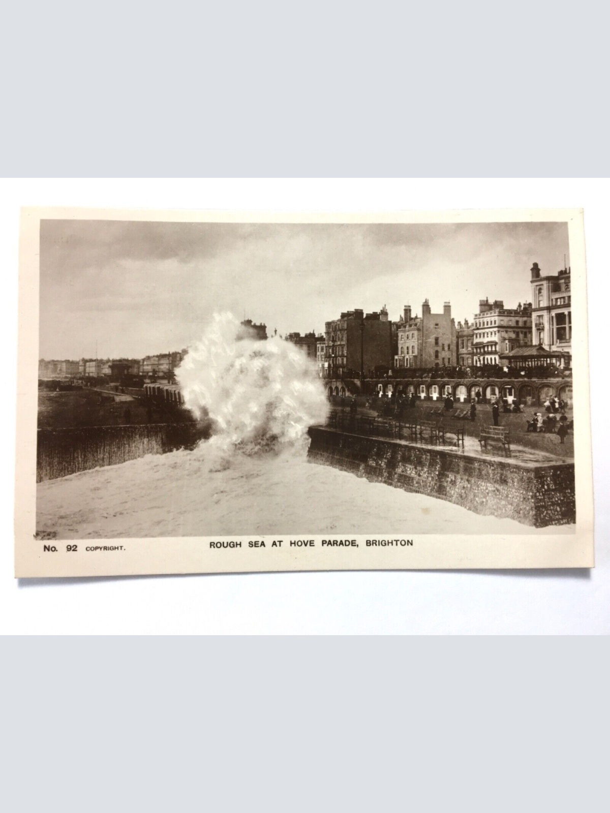 Brighton - Rough Sea at Hove Parade - Stürmische See - England 40248 TH
