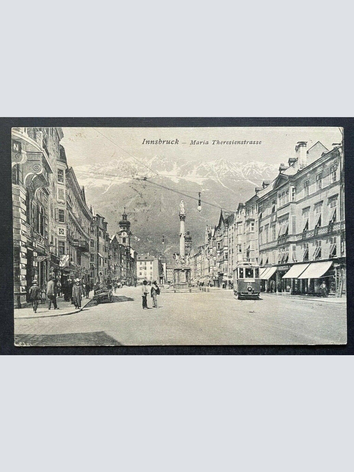 Innsbruck Maria Theresienstrasse Strassenbahn Gebirge Tirol Österreich 402378 TH