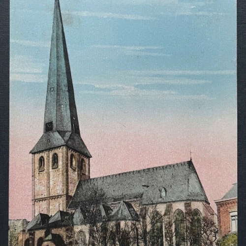 Euskirchen Katholische Kirche Vorplatz Nordrhein-Westfalen Deutschland 401056 TH
