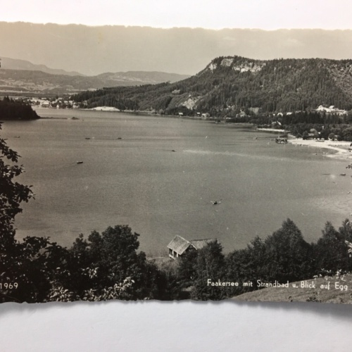Faakersee mit Strandbad und Blick auf Egg 11023